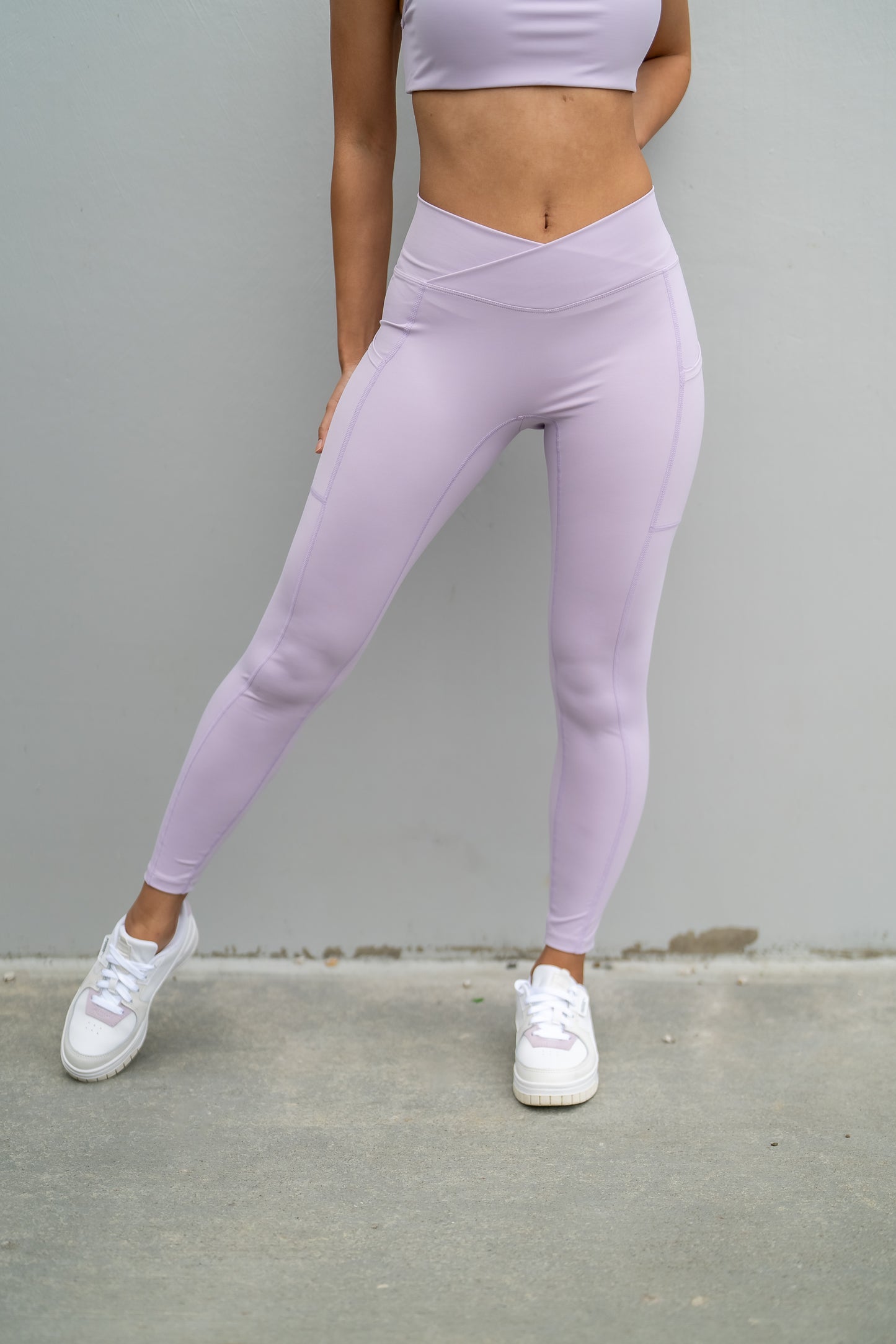 Wide Pocket Comfort Leggings